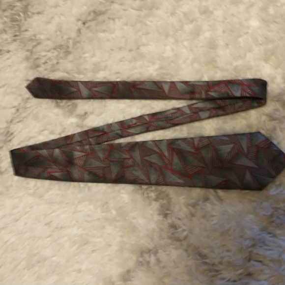 Oscar de la Renta silk geometric pattern necktie👔 - Picture 5 of 6